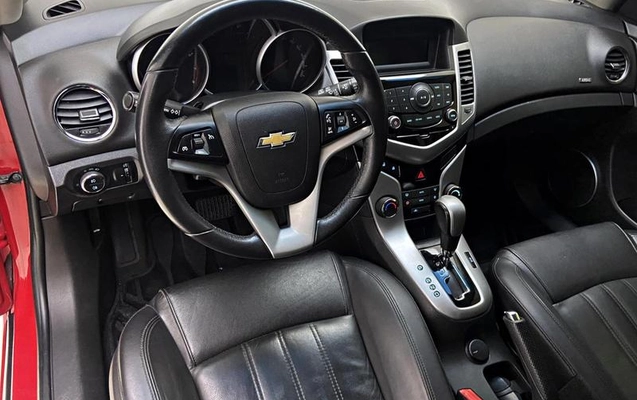 imagem-https://www.socarrao.com.br/sc-vehicle-images-prod/812990/1789671421648-7767276_2_B_834ace421a.jpeg