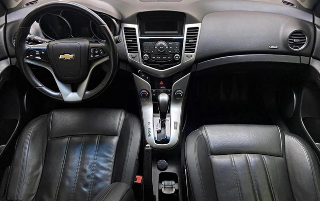 imagem-https://www.socarrao.com.br/sc-vehicle-images-prod/812990/1789671421652-7767276_5_B_71ec96c2f7.jpeg