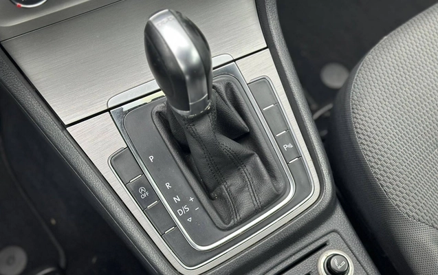imagem-https://www.socarrao.com.br/sc-vehicle-images-prod/813838/1783100841651-118bb55fb4894c019c87529e021beb03_1771501488727.jpg