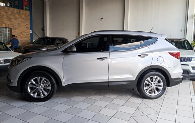 imagem-https://www.socarrao.com.br/sc-vehicle-images-prod/813983/1786999086608-vehicle_image_1770750800_6e4c9171dc0b712a3759a37fb44fcdfc.jpeg