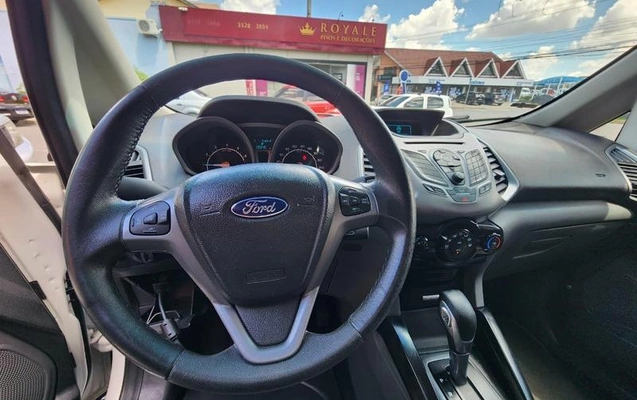 imagem-https://www.socarrao.com.br/sc-vehicle-images-prod/814459/1784921969863-7778669_5_B_37a2873491.jpeg