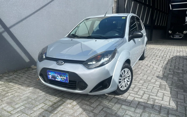 imagem-https://www.socarrao.com.br/sc-vehicle-images-prod/814703/1778982824857-vehicle_image_1769021915_71a645b9b142cc039f39b71cd22dcd63.jpeg