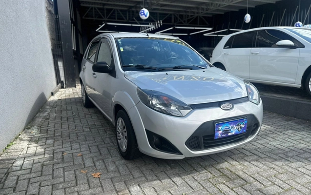 imagem-https://www.socarrao.com.br/sc-vehicle-images-prod/814703/1778982824861-vehicle_image_1769021918_372e22f22793cdd28c3f7b936ac3dcad.jpeg