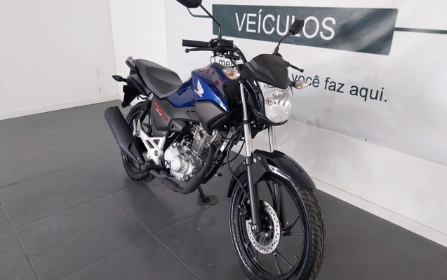 imagem-https://www.socarrao.com.br/sc-vehicle-images-prod/817844/1784223153836-Ad8woiq89K6lygCy9ogse2qZoGzkB4mF.jpg