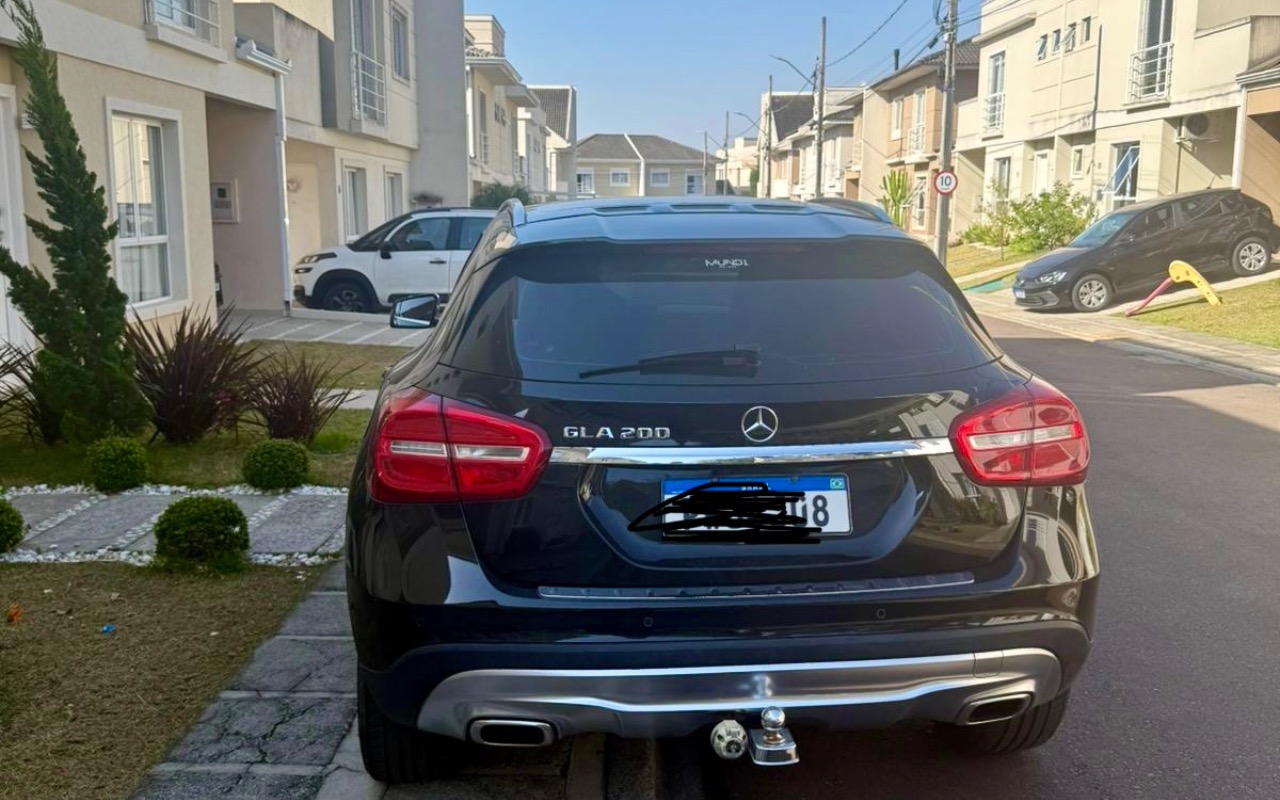 imagem-https://www.socarrao.com.br/sc-vehicle-images-prod/818092/1780152448406-ZDc3MjMxYTUtNGM2OC00YThmLWEwYzgtMzcxMGNiNTEyMGZkLmpwZWc.jpeg