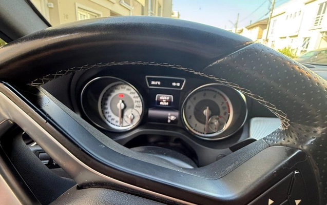 imagem-https://www.socarrao.com.br/sc-vehicle-images-prod/818092/1780152448739-MTYxOTYwMzctMzE3OS00NDljLTllMzQtNjE3NTcyMjRlNGNmLmpwZWc.jpeg