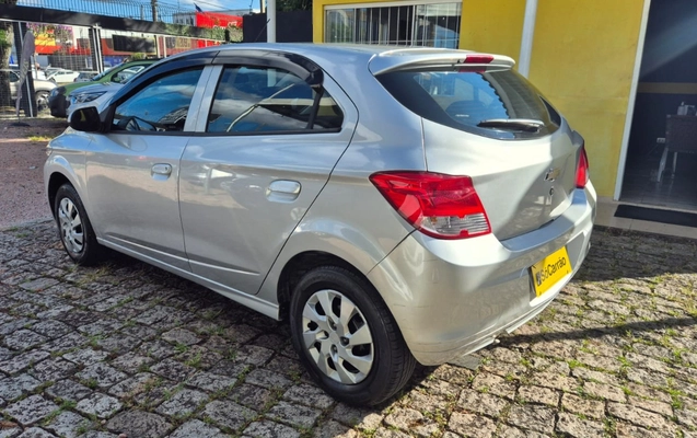 imagem-https://www.socarrao.com.br/sc-vehicle-images-prod/818345/1770815462946-V2hhdHNBcHAgSW1hZ2UgMjAyNi0wMi0xMCBhdCAxNy4zMS4xMCAoMykuanBlZw.jpeg