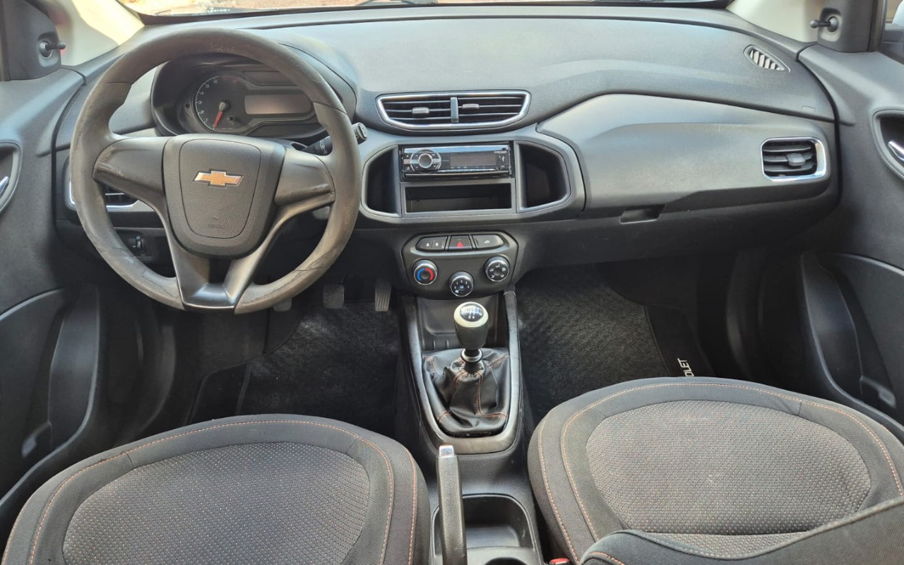 imagem-https://www.socarrao.com.br/sc-vehicle-images-prod/818345/1770815464018-V2hhdHNBcHAgSW1hZ2UgMjAyNi0wMi0xMCBhdCAxNy4zMS4xMSAoMSkuanBlZw.jpeg
