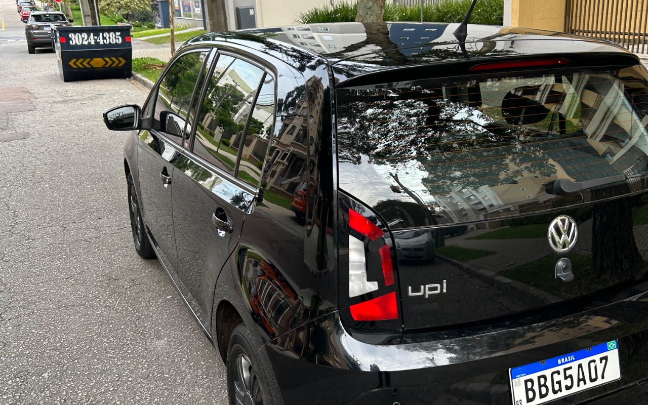 imagem-https://www.socarrao.com.br/sc-vehicle-images-prod/818418/1770816708312-SU1HXzMyNTAuanBlZw.jpeg