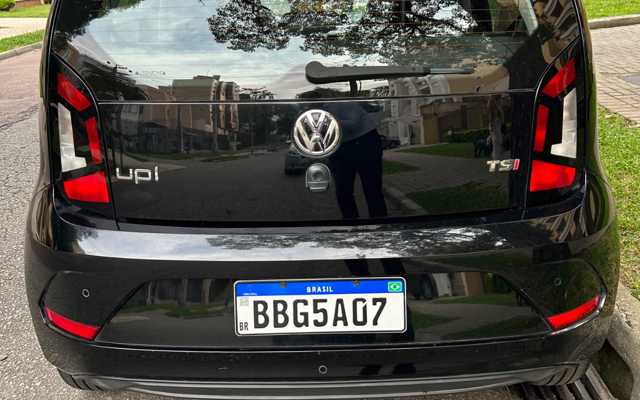 imagem-https://www.socarrao.com.br/sc-vehicle-images-prod/818418/1770816709183-SU1HXzMyNjUuanBlZw.jpeg
