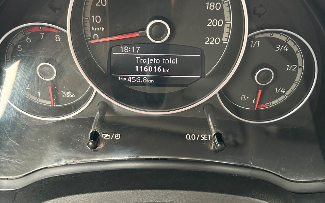 imagem-https://www.socarrao.com.br/sc-vehicle-images-prod/818418/1770816711337-SU1HXzMyODcuanBlZw.jpeg