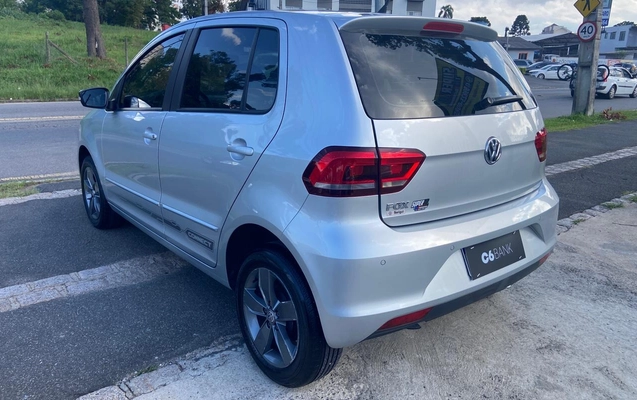 imagem-https://www.socarrao.com.br/sc-vehicle-images-prod/818716/1770819397949-NS5qcGVn.jpeg