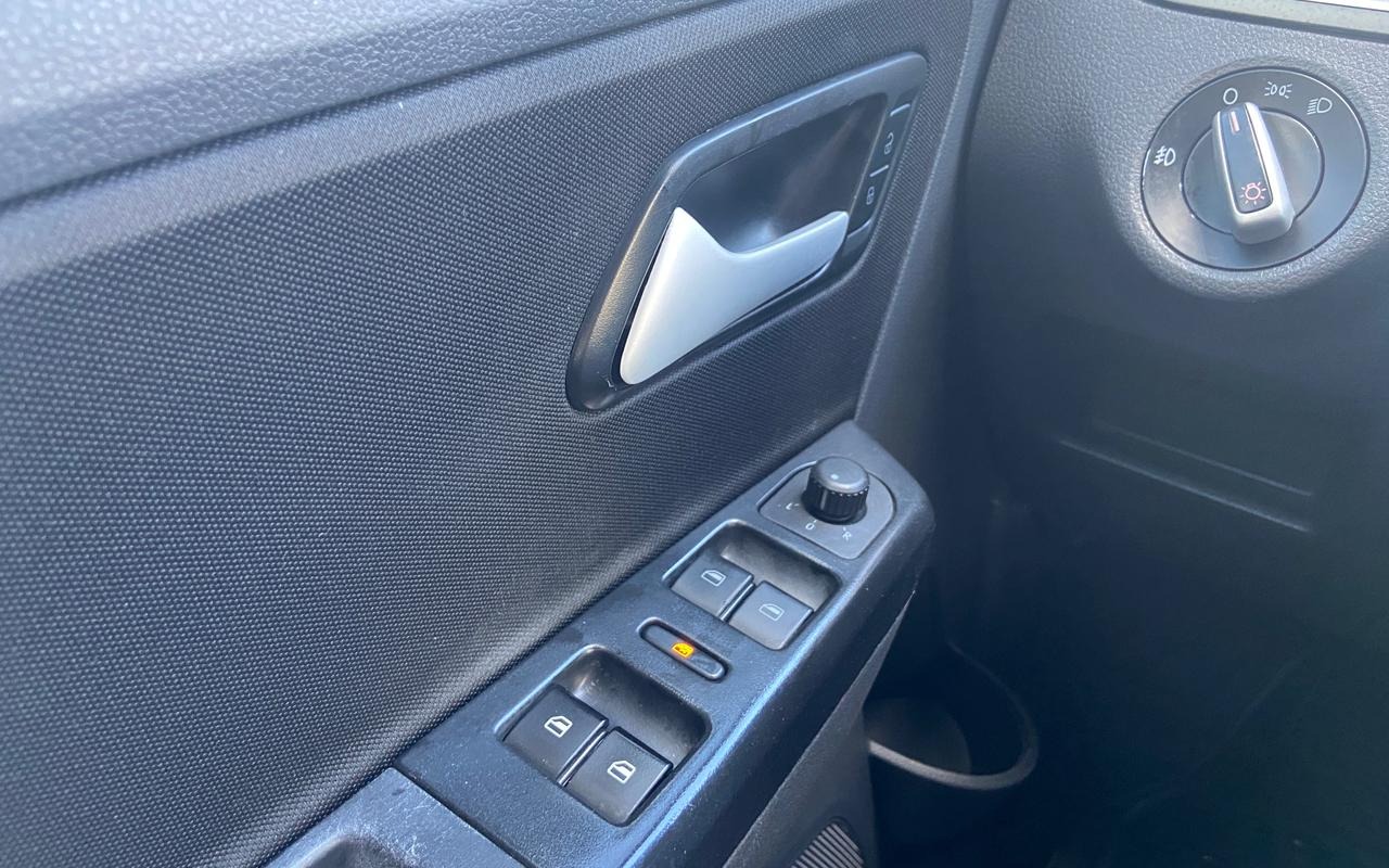 imagem-https://www.socarrao.com.br/sc-vehicle-images-prod/818716/1770819399645-V2hhdHNBcHAgSW1hZ2UgMjAyNi0wMi0xMCBhdCAxNy4yNC4yNCAoMSkuanBlZw.jpeg
