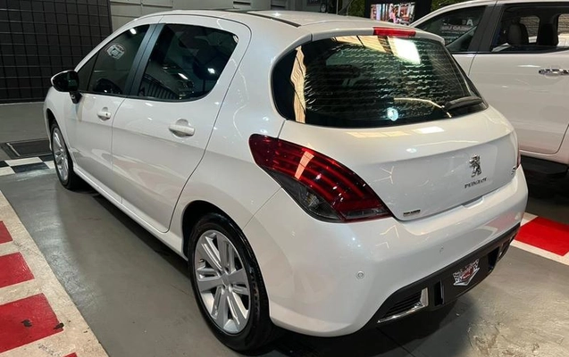 imagem-https://www.socarrao.com.br/sc-vehicle-images-prod/818803/1770820911764-7664414_1_B_c3184d782f.jpeg