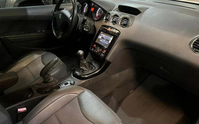 imagem-https://www.socarrao.com.br/sc-vehicle-images-prod/818803/1770820911766-7664414_11_B_ba6d20e822.jpeg