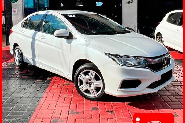 imagem-https://www.socarrao.com.br/sc-vehicle-images-prod/818903/1789066254971-7715743_1_B_52b1031242.jpg