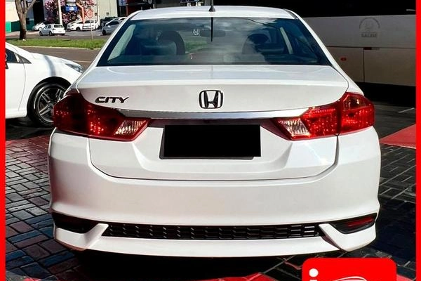 imagem-https://www.socarrao.com.br/sc-vehicle-images-prod/818903/1789066254973-7715743_3_B_5b4c64629e.jpg