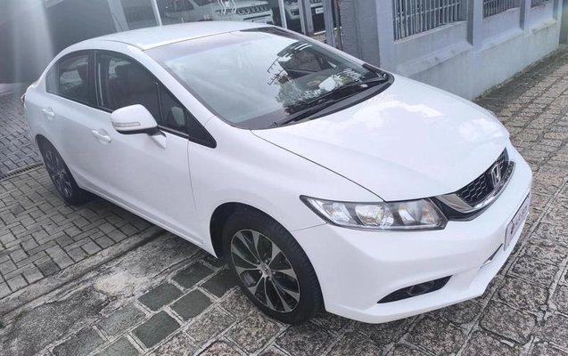 imagem-https://www.socarrao.com.br/sc-vehicle-images-prod/819156/1782829611018-7514601_9_B_679f9c009a.jpeg