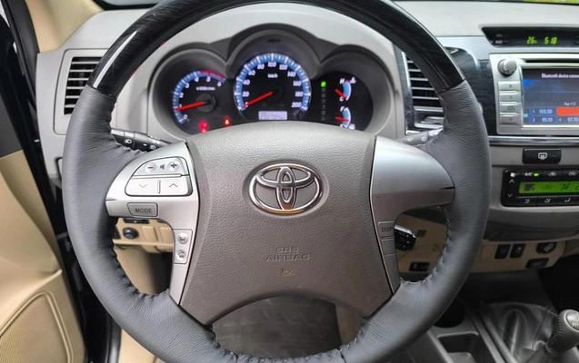 imagem-https://www.socarrao.com.br/sc-vehicle-images-prod/819192/1782829615585-6673471_4_B_a50589a287.jpeg