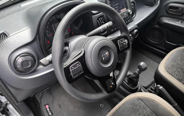 imagem-https://www.socarrao.com.br/sc-vehicle-images-prod/819211/1781878794143-7493701_6_B_7358c0d173.jpeg