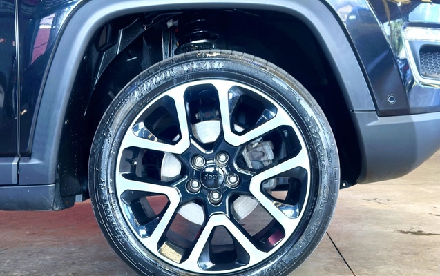 imagem-https://www.socarrao.com.br/sc-vehicle-images-prod/819436/1770831046148-14_062057.jpg