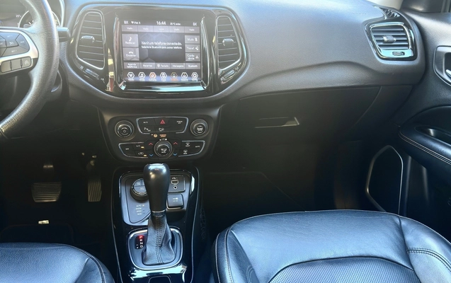 imagem-https://www.socarrao.com.br/sc-vehicle-images-prod/819436/1770831046150-5_062057.jpg
