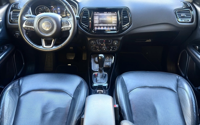 imagem-https://www.socarrao.com.br/sc-vehicle-images-prod/819436/1770831046157-9_062057.jpg