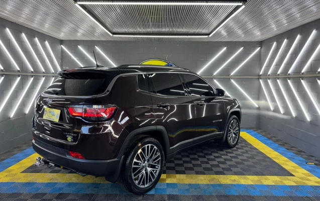 imagem-https://www.socarrao.com.br/sc-vehicle-images-prod/819496/1784561378421-gb-9abc84d.jpeg