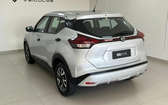 imagem-https://www.socarrao.com.br/sc-vehicle-images-prod/819503/1784036384159-7698168_1_B_8dac3228c6.jpeg