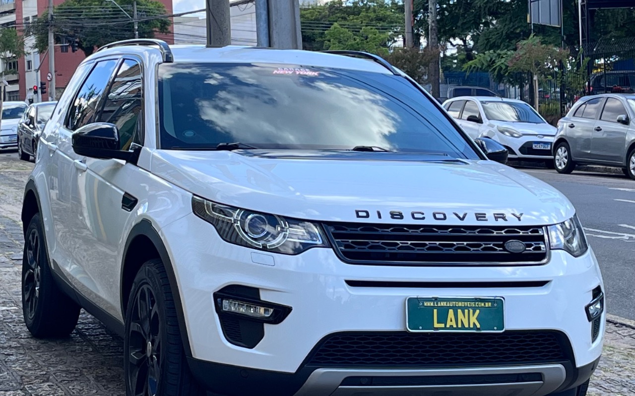 Land Rover Discovery Sport 2018 Branco — foto 1 de 3
