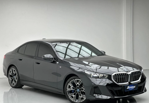 Bmw 530e 2025 Cinza — foto 1 de 3