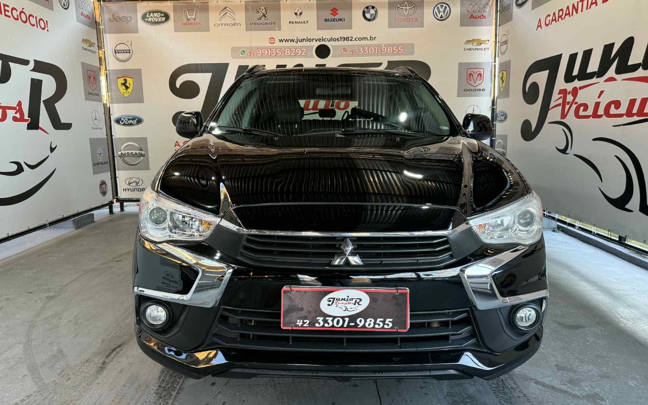 imagem-https://www.socarrao.com.br/sc-vehicle-images-prod/819767/1770834485403-ZWY0MzFjMTEtMGE5MC00MTc3LWFjNWItZDY2MzY4YTBmMjBhLmpmaWY.jfif