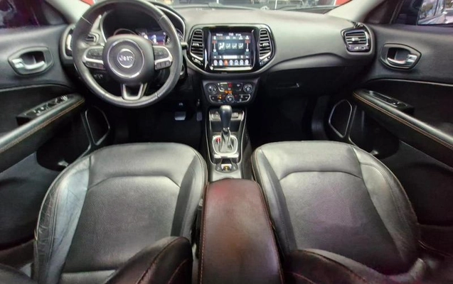 imagem-https://www.socarrao.com.br/sc-vehicle-images-prod/819792/1789493752577-7776378_11_B_be3a886876.jpeg