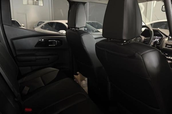 imagem-https://www.socarrao.com.br/sc-vehicle-images-prod/819879/1786988291545-7803161_8_B_3e03107759.jpeg