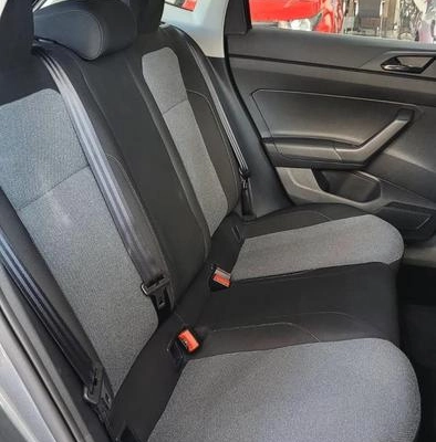 imagem-https://www.socarrao.com.br/sc-vehicle-images-prod/820068/1778503898801-7754489_13_B_e8e6f42847.jpeg