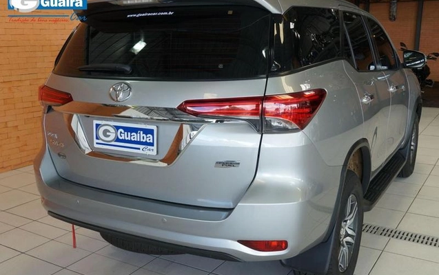 imagem-https://www.socarrao.com.br/sc-vehicle-images-prod/820912/1789397029967-7802676_12_B_6d6e83079a.jpeg