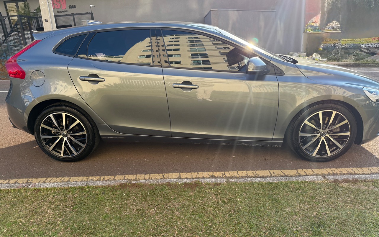 imagem-https://www.socarrao.com.br/sc-vehicle-images-prod/823887/1770896064335-SU1HXzgxNDEuanBlZw.jpeg