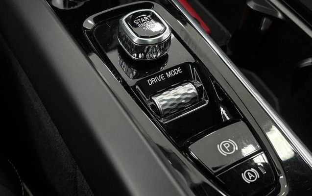 imagem-https://www.socarrao.com.br/sc-vehicle-images-prod/823896/1789215342560-7074660_15_B_b0b0450e89.jpeg
