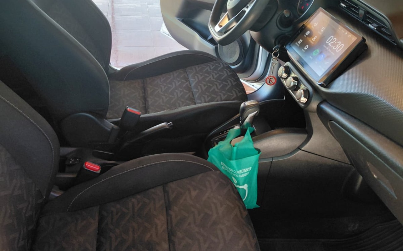 imagem-https://www.socarrao.com.br/sc-vehicle-images-prod/824527/1770900841415-V2hhdHNBcHAgSW1hZ2UgMjAyNi0wMi0wMiBhdCAyMC4yMS41MCAoMSkuanBlZw.jpeg
