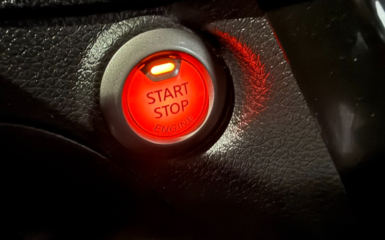 imagem-https://www.socarrao.com.br/sc-vehicle-images-prod/824676/1770900699814-MWEyMDQwYmEtNjE2MS00Yjc0LWFiOWQtY2RiZWRhMjgwNDA5LmpmaWY.jfif