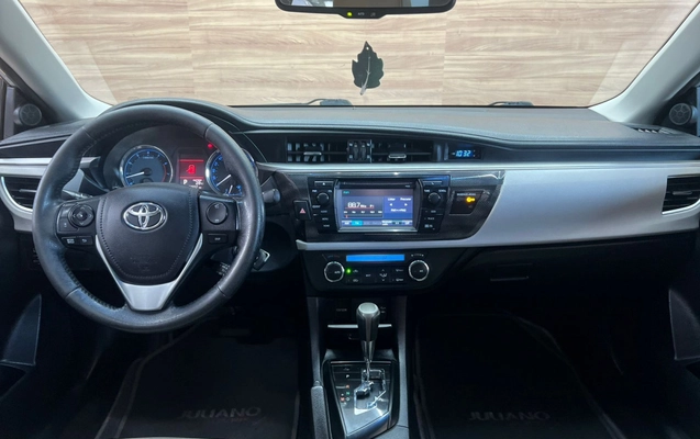 imagem-https://www.socarrao.com.br/sc-vehicle-images-prod/824824/1787926155267-2zt4VG3Yv2tx9hyAtkeNkuQg1R3qDdGC.jpg