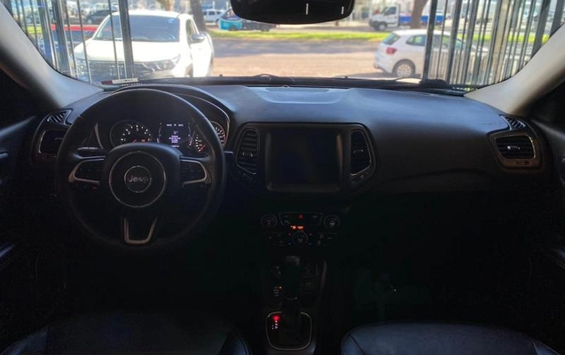 imagem-https://www.socarrao.com.br/sc-vehicle-images-prod/824880/1779296407965-7748874_6_B_bfb18436a9.jpeg