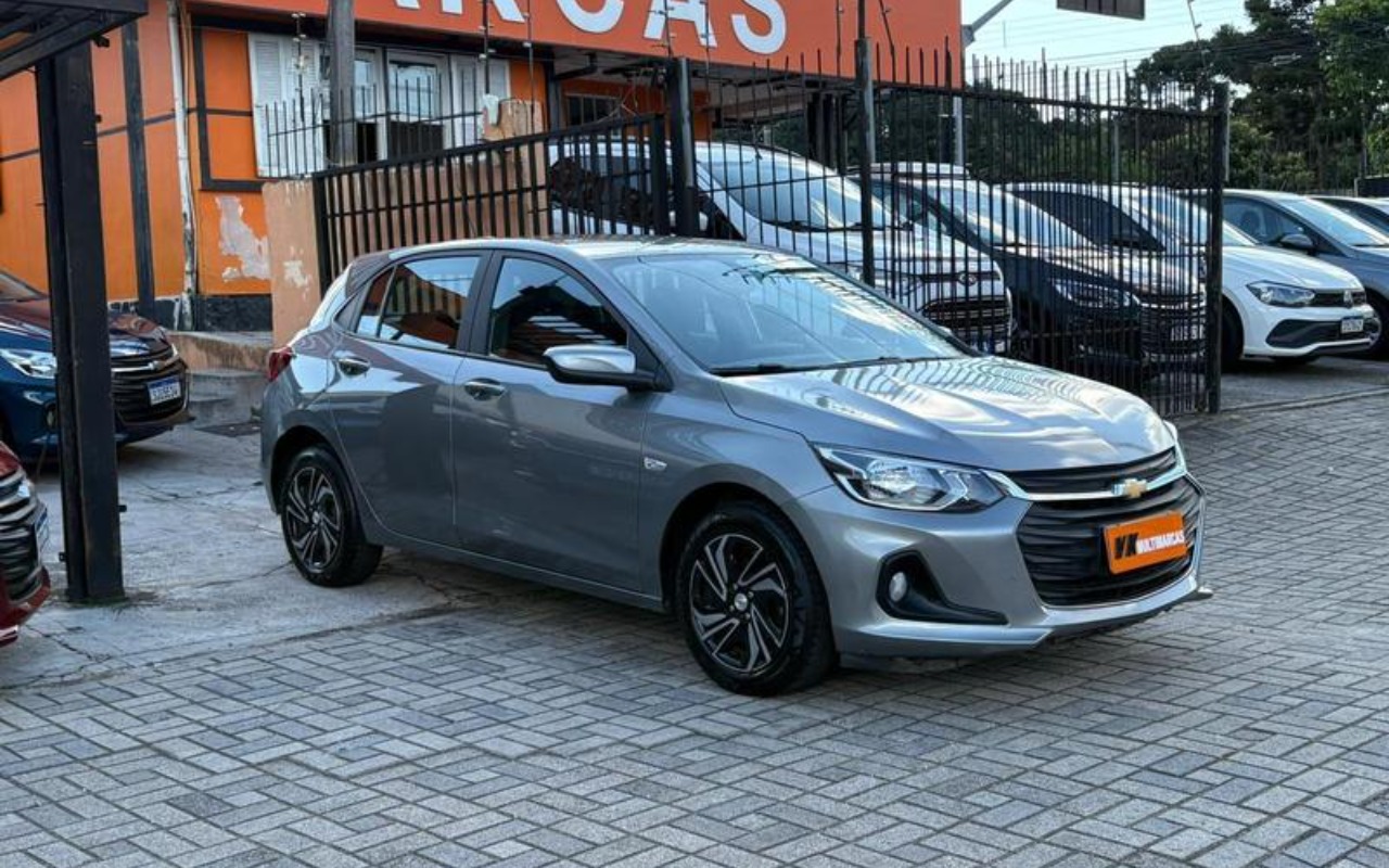 Chevrolet Onix 2025 Prata — foto 1 de 3