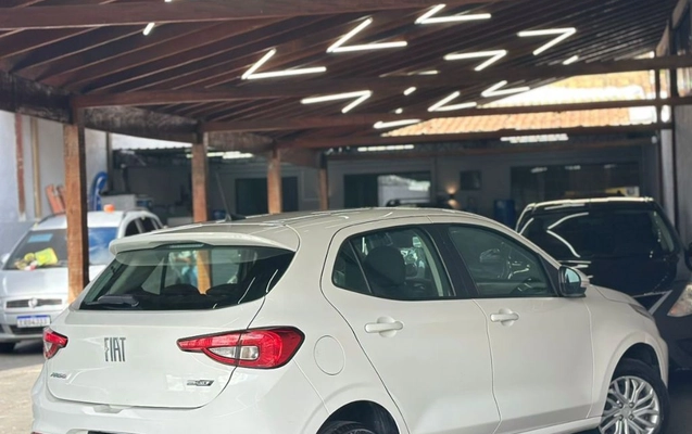 imagem-https://www.socarrao.com.br/sc-vehicle-images-prod/825375/1770904848029-gb-287acda.jpeg