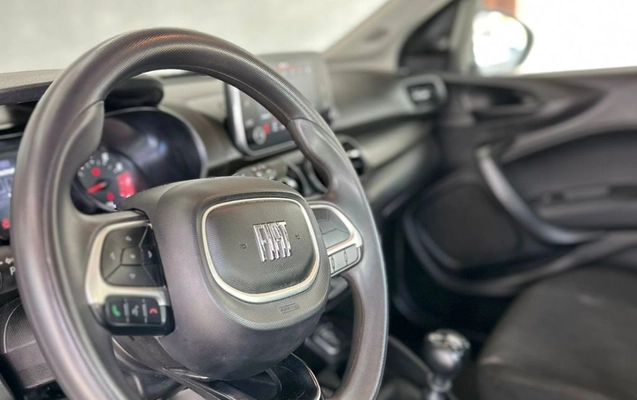 imagem-https://www.socarrao.com.br/sc-vehicle-images-prod/825375/1770904848030-gb-d633123.jpeg