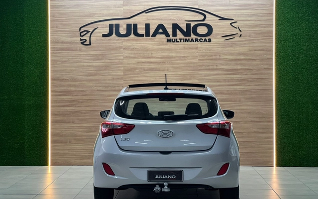imagem-https://www.socarrao.com.br/sc-vehicle-images-prod/825470/1787923331309-aLT2IsNIWE1A8F9zVzboWUgYEREM69TU.jpg