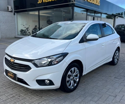 Chevrolet Onix 2018 Branco — foto 1 de 3
