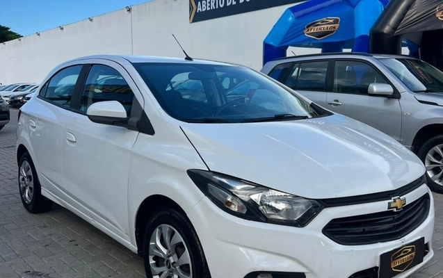 imagem-https://www.socarrao.com.br/sc-vehicle-images-prod/825521/1782915802276-gb-56aa2ad.jpeg