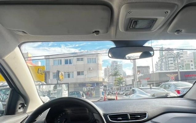 imagem-https://www.socarrao.com.br/sc-vehicle-images-prod/825521/1782915802281-gb-8729989.jpeg