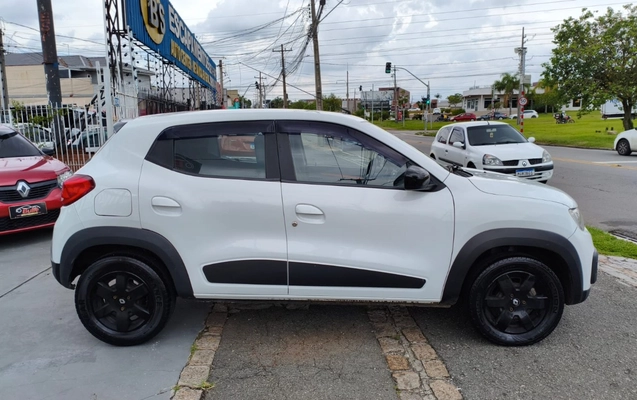 imagem-https://www.socarrao.com.br/sc-vehicle-images-prod/832719/1770912617785-V2hhdHNBcHAgSW1hZ2UgMjAyNi0wMi0wMyBhdCAxMS40MC4xNyAoMSkuanBlZw.jpeg